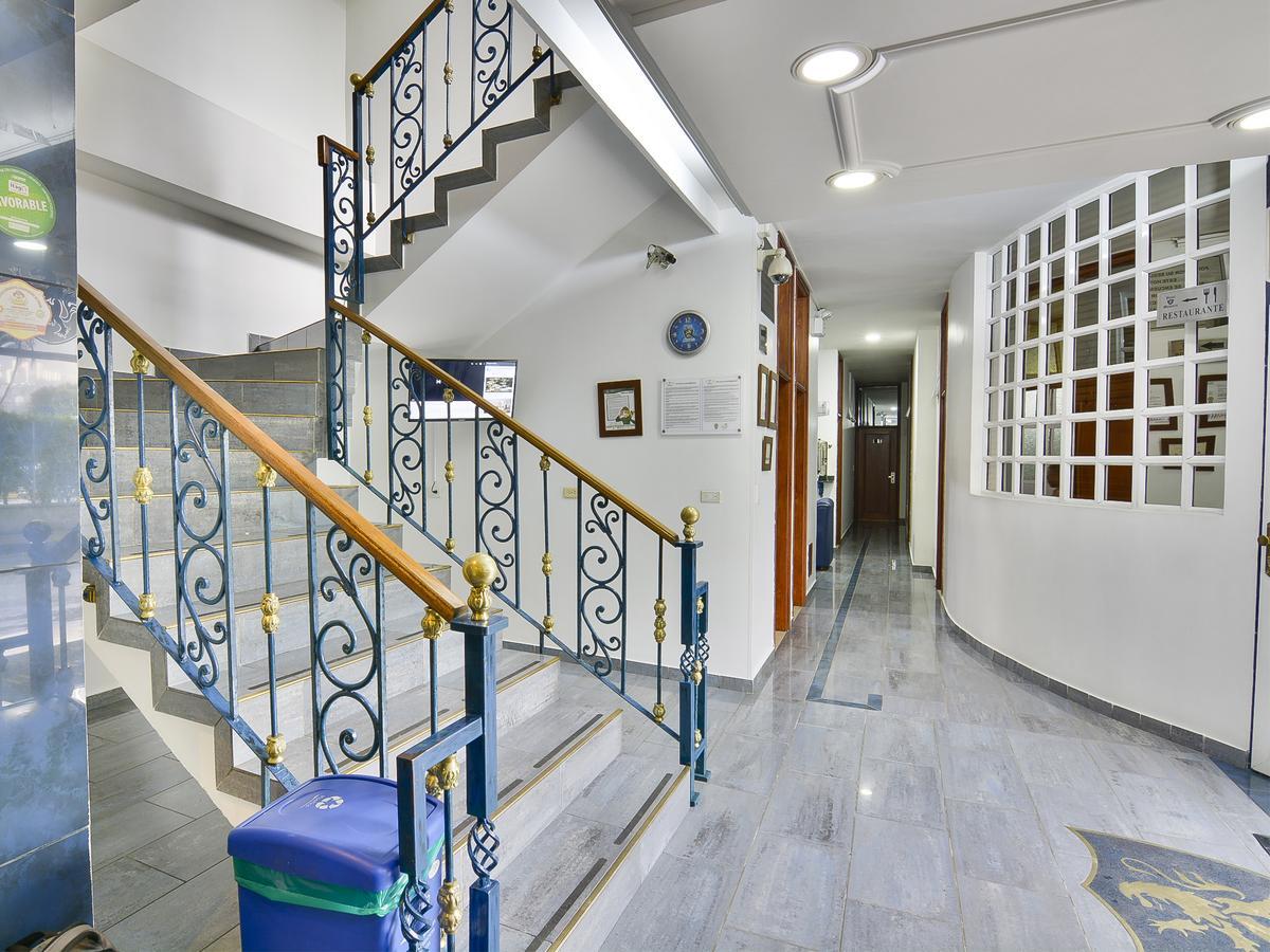 Hotel Monarca 3*
