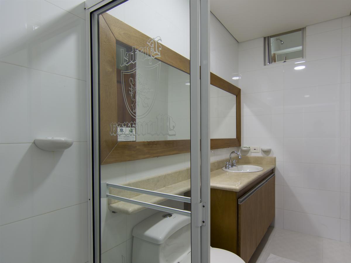 Monarca Hotel 3*