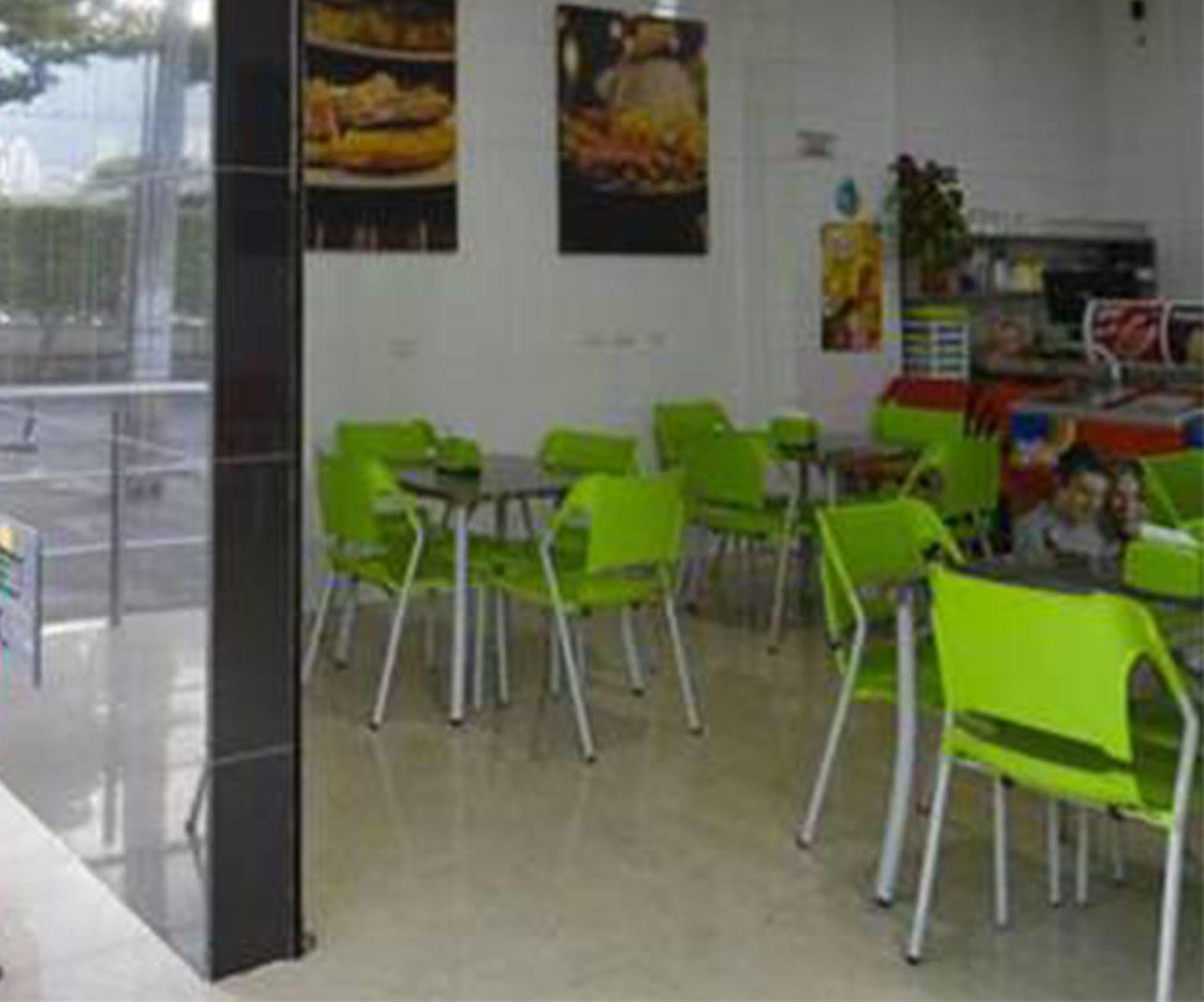 Hotel Monarca 3*