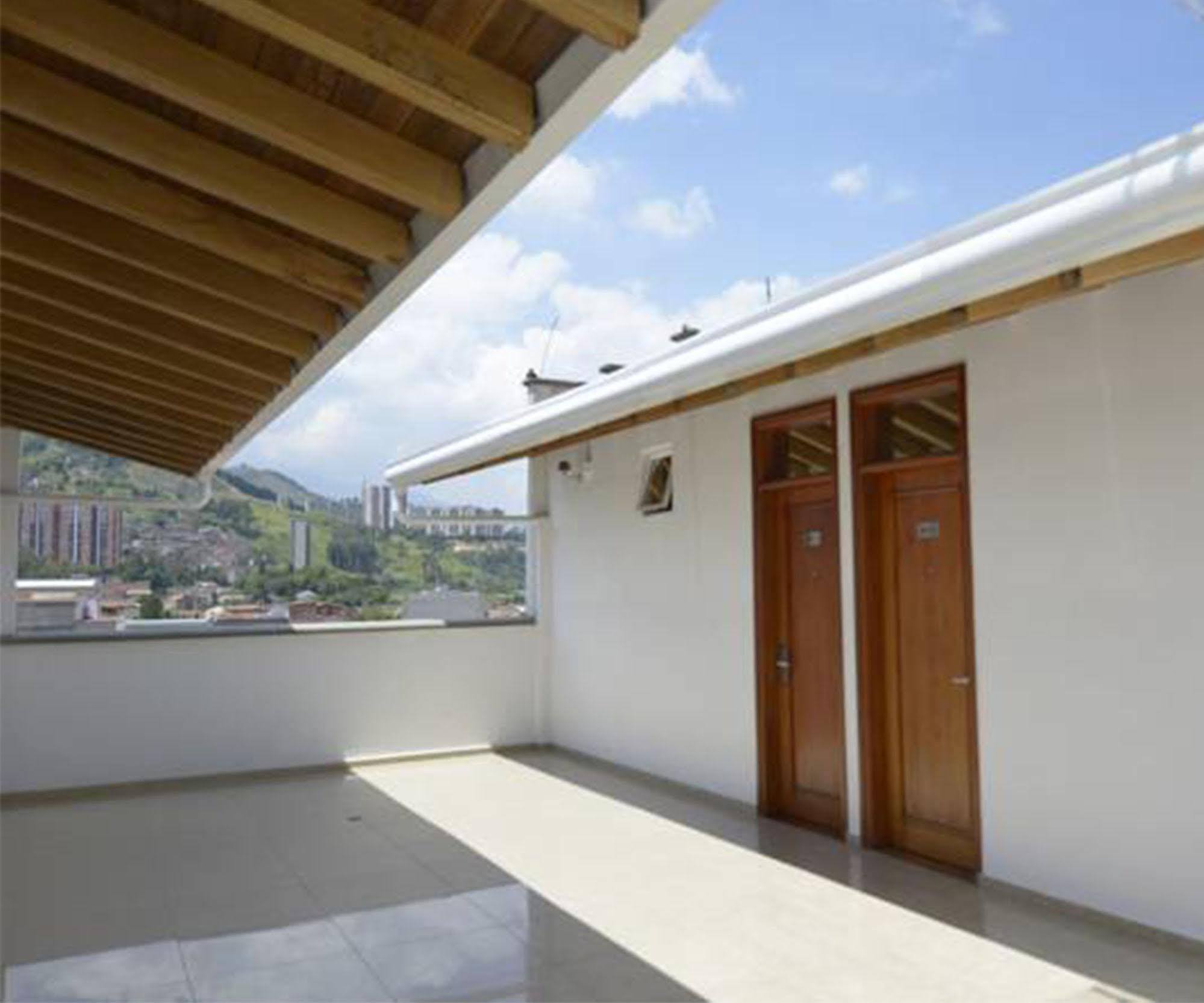 Hotel Monarca Itagüí